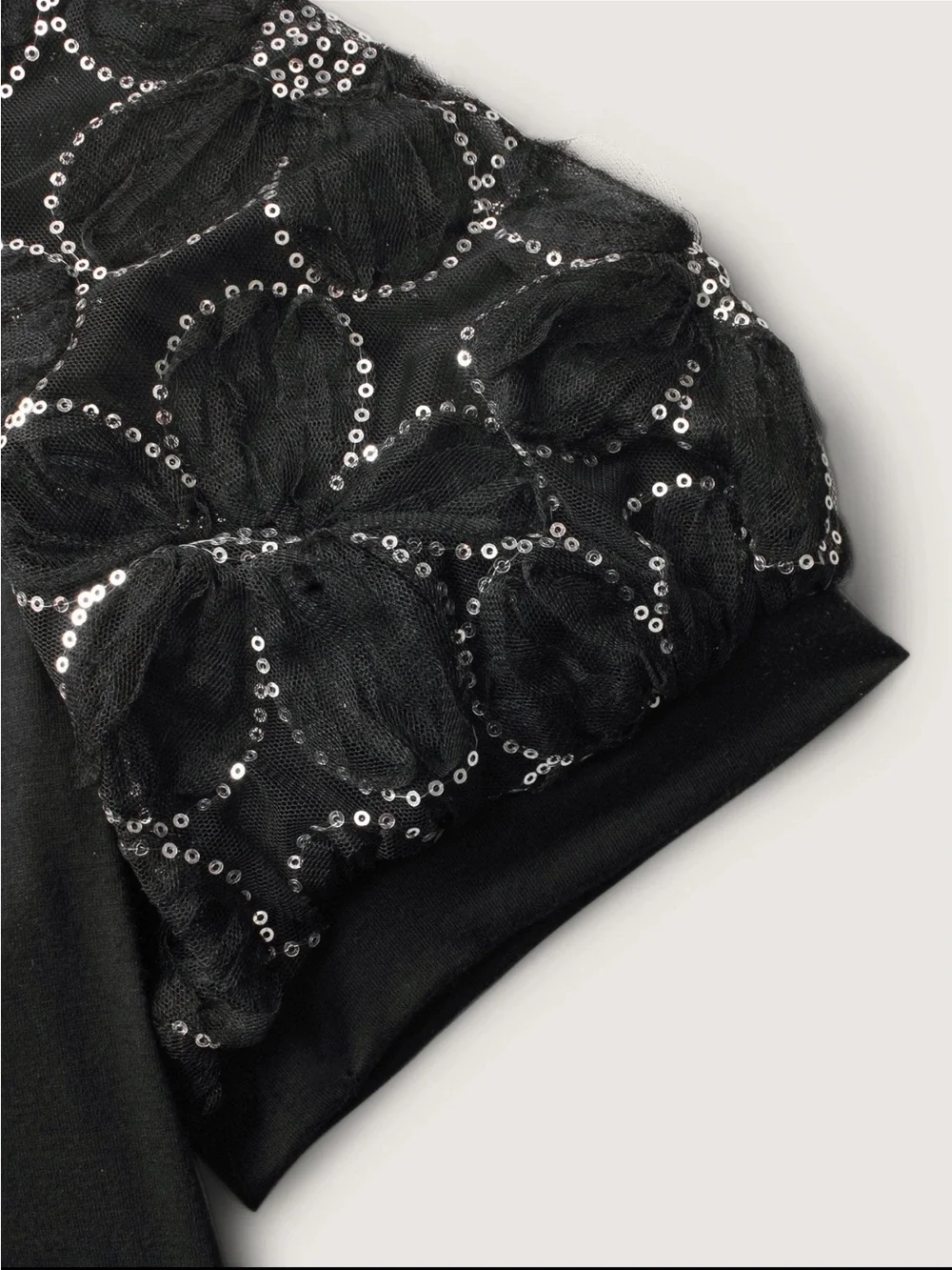 BloomChic Black Puff Sleeve Top with Sheer Embellished Sleeves size 2X (18-20)